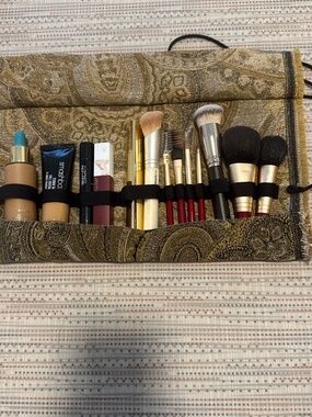 Makeup and Brush Roll Mat